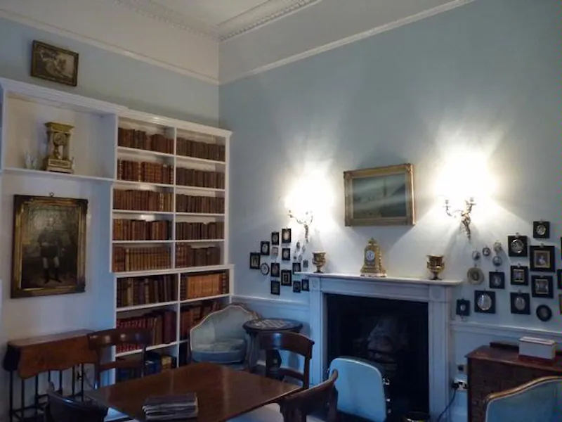Library at Film location W126 in Wales (photo 7)