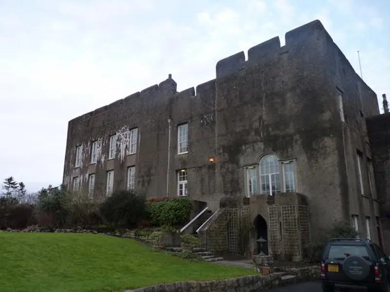 Film location W126 in Wales (photo 18)