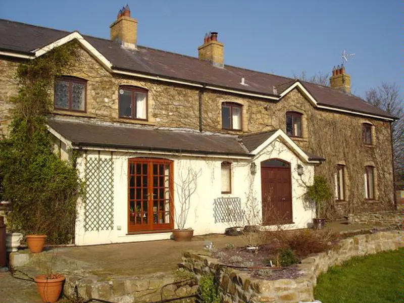 Film location W129 in Wales (photo 1)