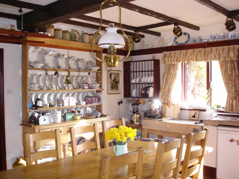Dining room at Film location W129 in Wales (photo 3)