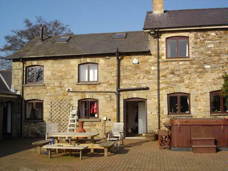 Terrace/Patio at Film location W129 in Wales (photo 6)