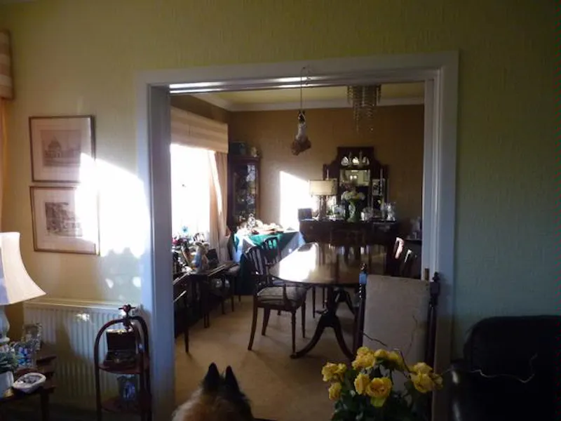 Dining room at Film location W182 in Wales (photo 10)