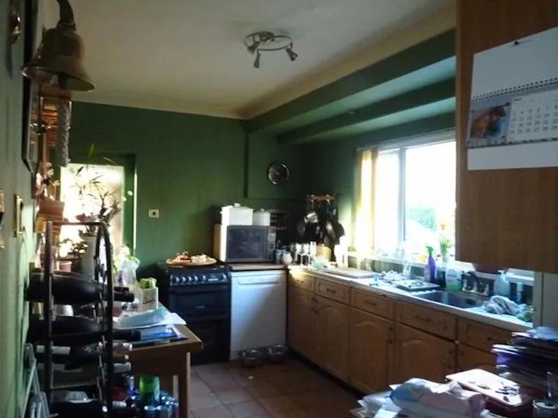 Kitchen at Film location W182 in Wales (photo 15)