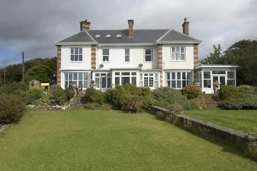 Contemporary Langland house, W208