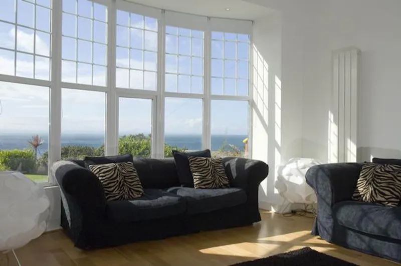 Contemporary Langland house, W208 (photo 16)