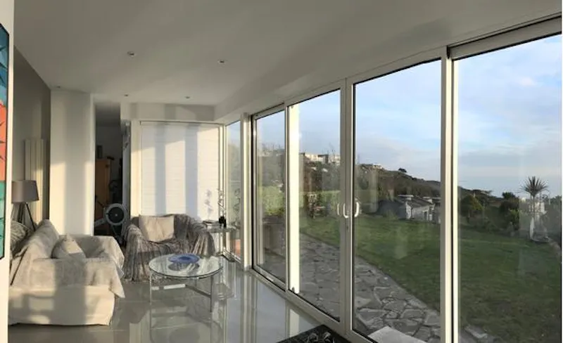 Contemporary Langland house, W208 (photo 19)