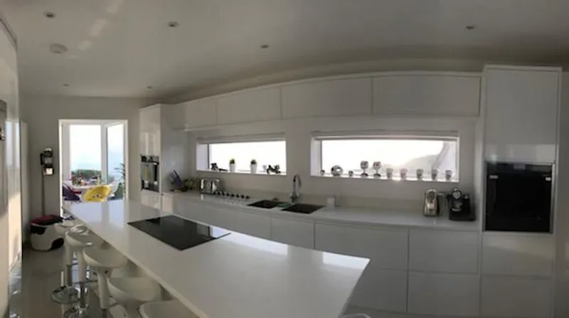 Contemporary Langland house, W208 (photo 3)