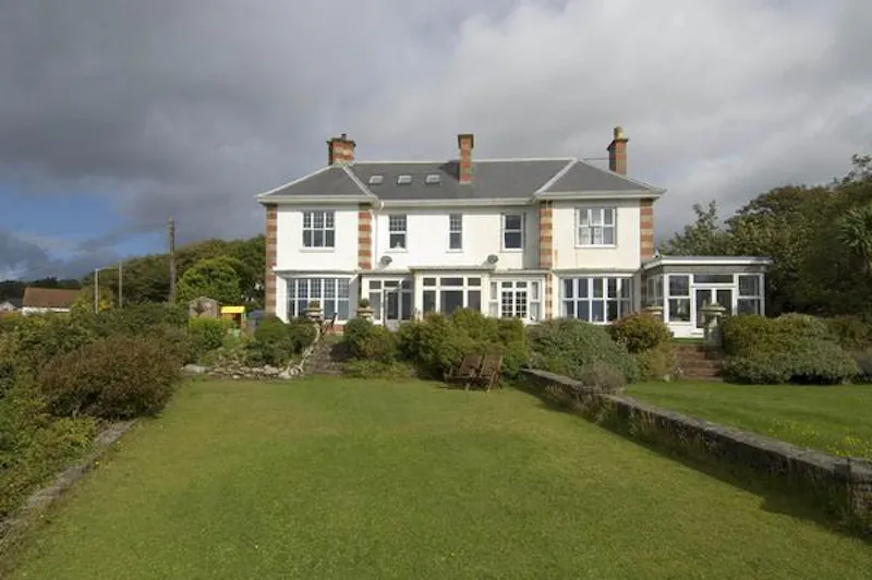 Contemporary Langland house, W208 (photo 46)