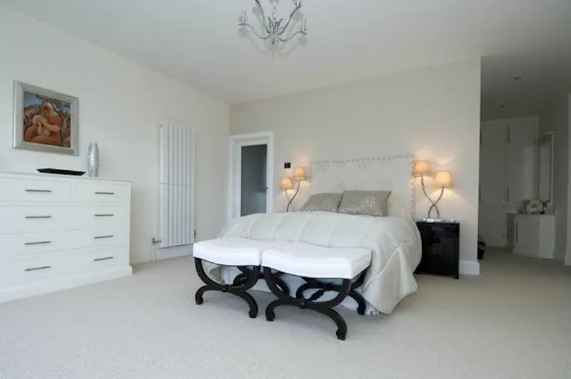 Luxurious Langland villa, W209 (photo 27)