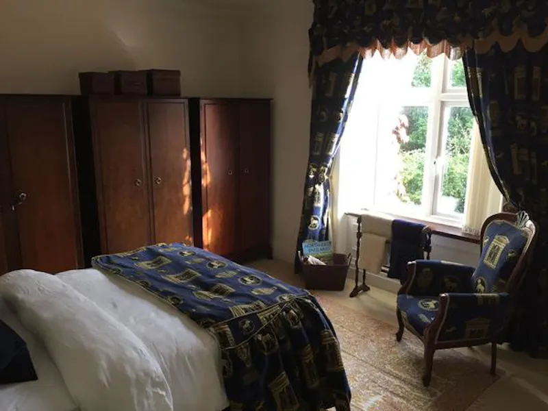 Bedroom at Film location B1887 in Tyne and Wear (photo 15)