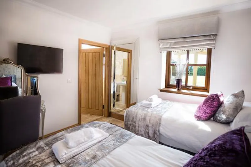 Bedroom at Film location C871 in Wales (photo 7)