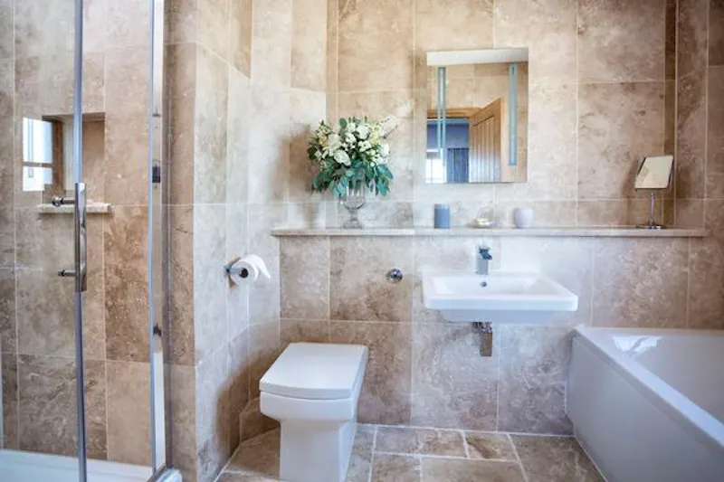 Bathroom at Film location C871 in Wales (photo 6)