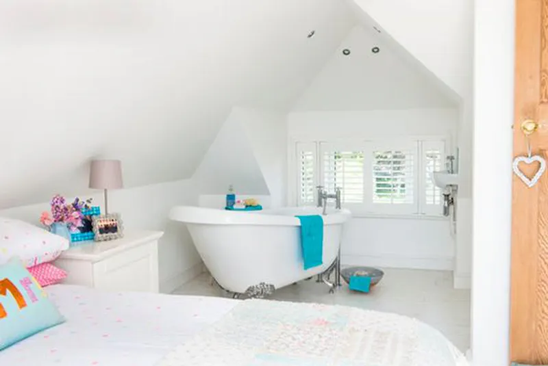 Bedroom at Pretty Langland semi, D2271 (photo 7)