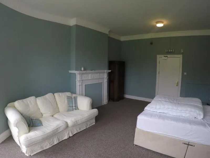 Film location A1415 in Wales (photo 47)