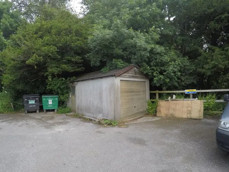 Film location A1415 in Wales (photo 95)
