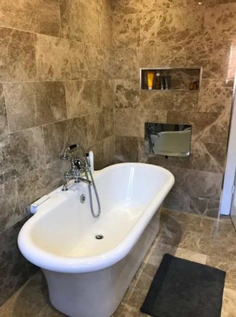 Bathroom at Film location E449 in Wales (photo 12)