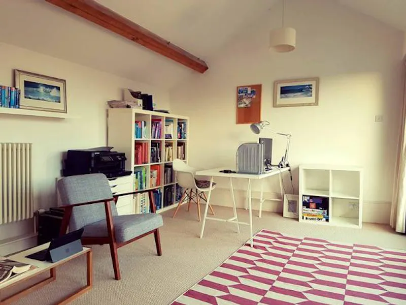 Study at Film location W217 in Wales (photo 20)