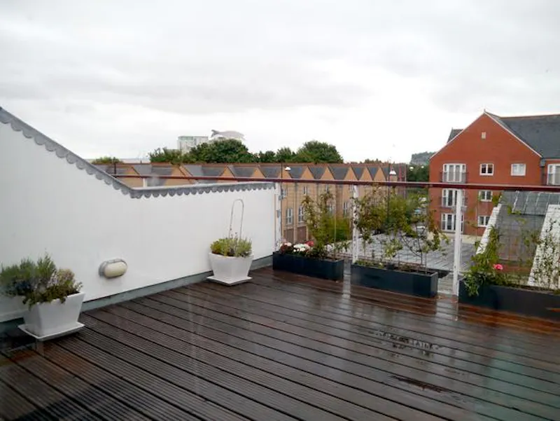 Roof terrace at Film location W217 in Wales (photo 28)