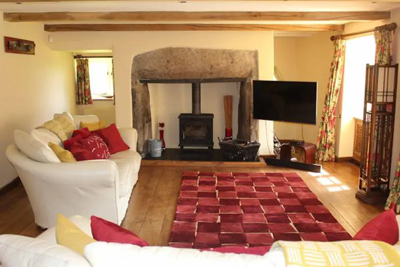 Beams at Film location L687 in Wales (photo 37)