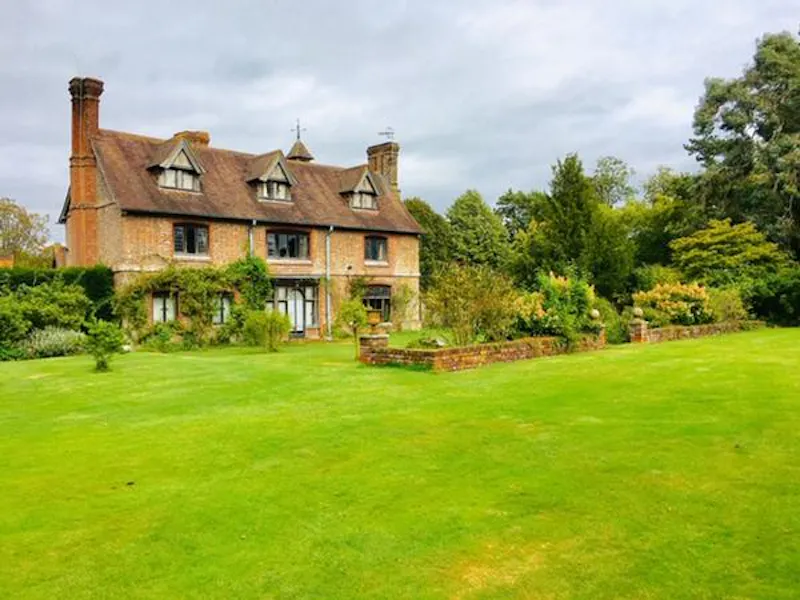 Garden at Reigate Farm Estate , L702 (photo 11)