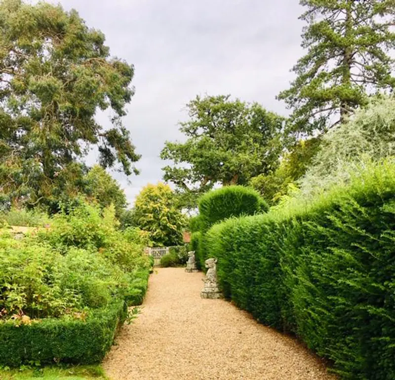 Garden - formal at Reigate Farm Estate , L702 (photo 42)