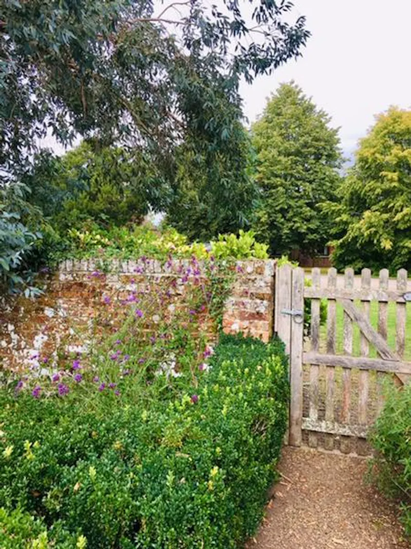 Reigate Farm Estate , L702 (photo 44)