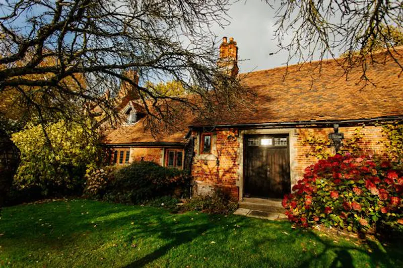 Burnham Tudor manor , M334 (photo 16)