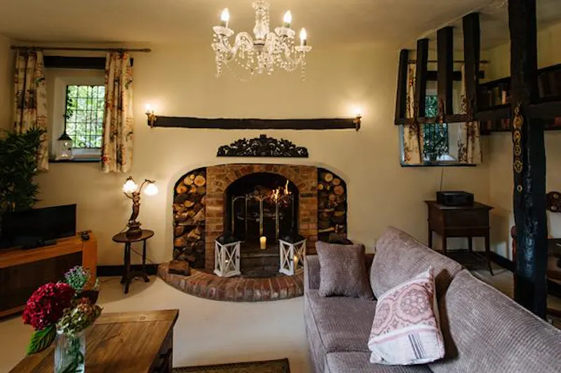 Burnham Tudor manor , M334 (photo 22)