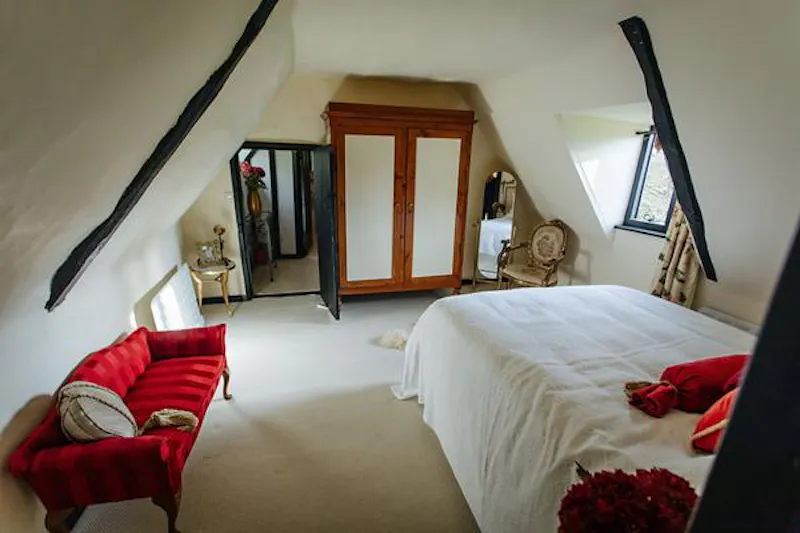 Burnham Tudor manor , M334 (photo 30)