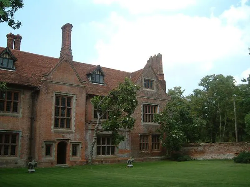 Burnham Tudor manor , M334 (photo 41)