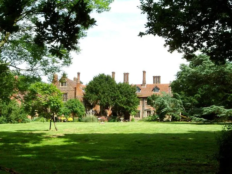 Burnham Tudor manor , M334 (photo 68)