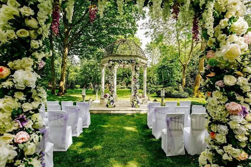 Garden - formal at Burnham Tudor manor , M334 (photo 70)