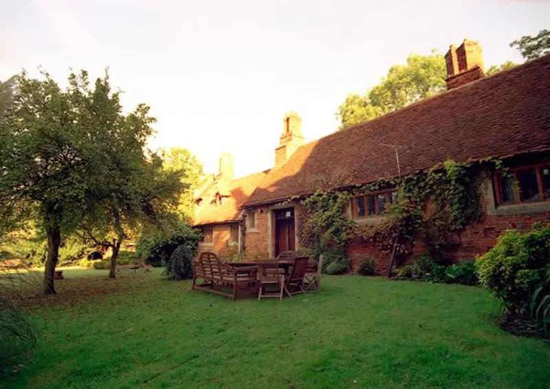 Burnham Tudor manor , M334 (photo 78)