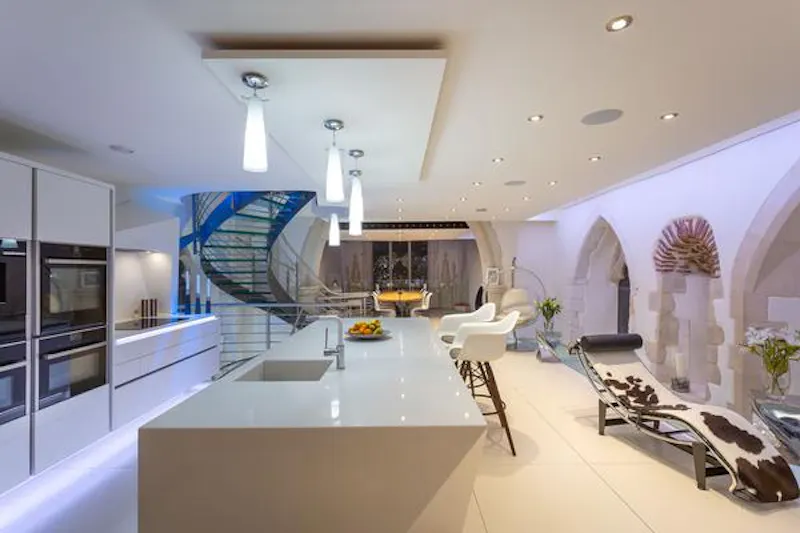 Kitchen at Film location CH112 in Essex (photo 25)