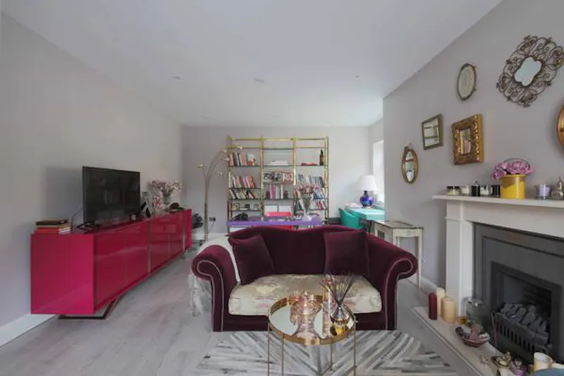 Modern house in Raynes Park, D2451 (photo 15)