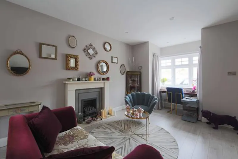 Modern house in Raynes Park, D2451 (photo 16)