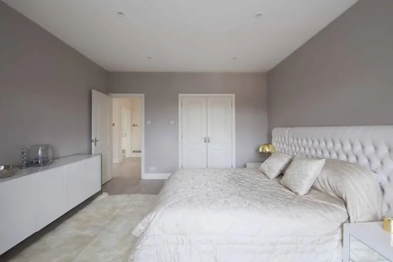Modern house in Raynes Park, D2451 (photo 22)