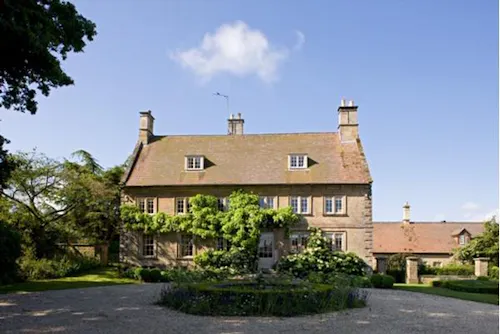 Country house near Towcester, M333