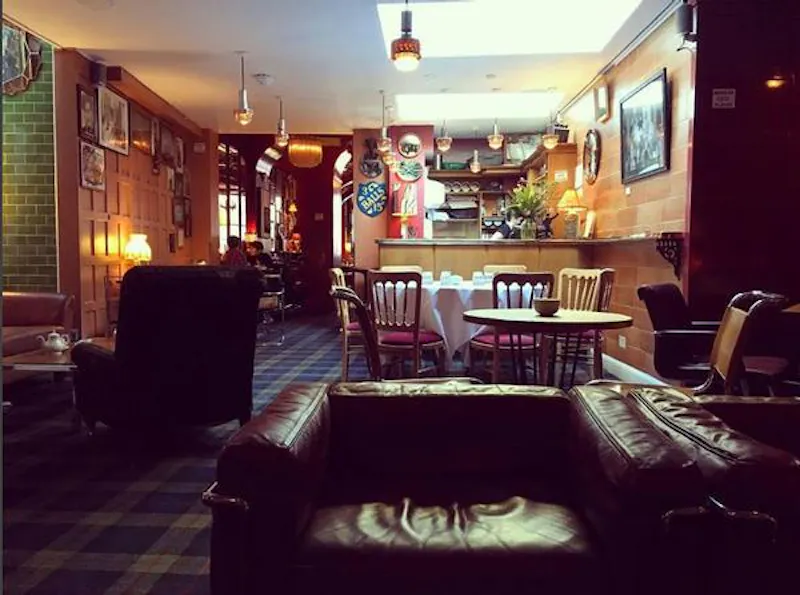 Film location R836 in London (photo 4)