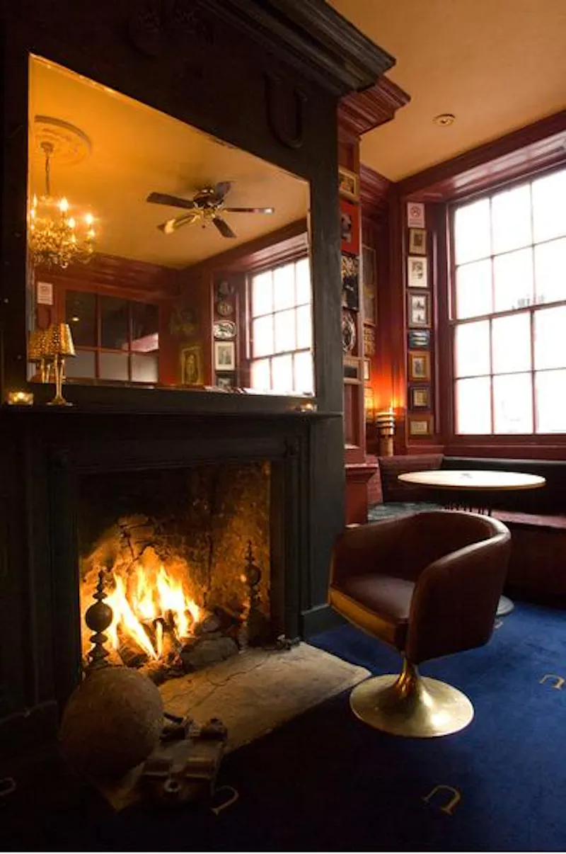 Film location R836 in London (photo 10)