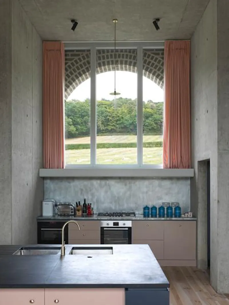 RIBA South Downs villa, K448 (photo 8)