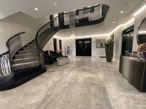 Plush Radlett family house, D2456