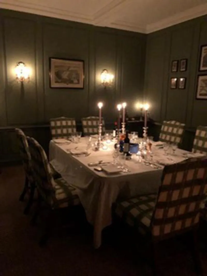 Dining room at Film location M335 in Shropshire (photo 4)