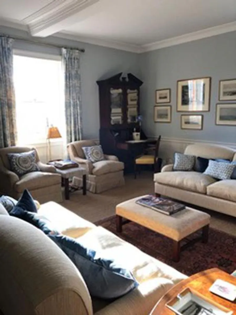 Living Room at Film location M335 in Shropshire (photo 5)