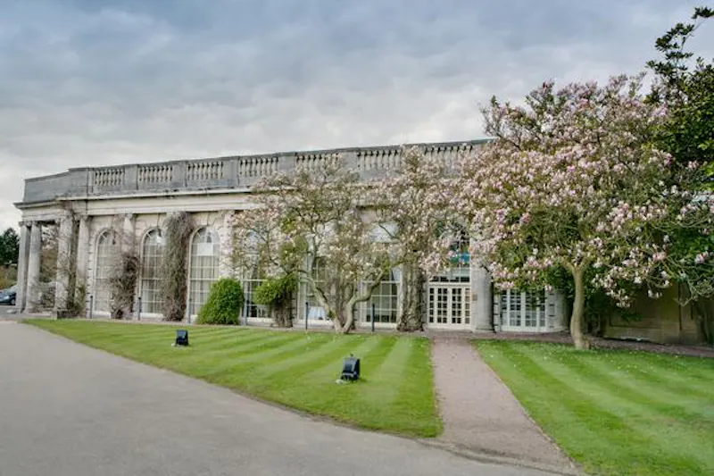 Conservatory at Rickmansworth Palladian mansion, G310 (photo 32)