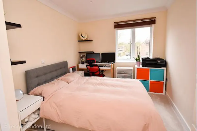 Bedroom at Southfields apartment, F1197 (photo 4)
