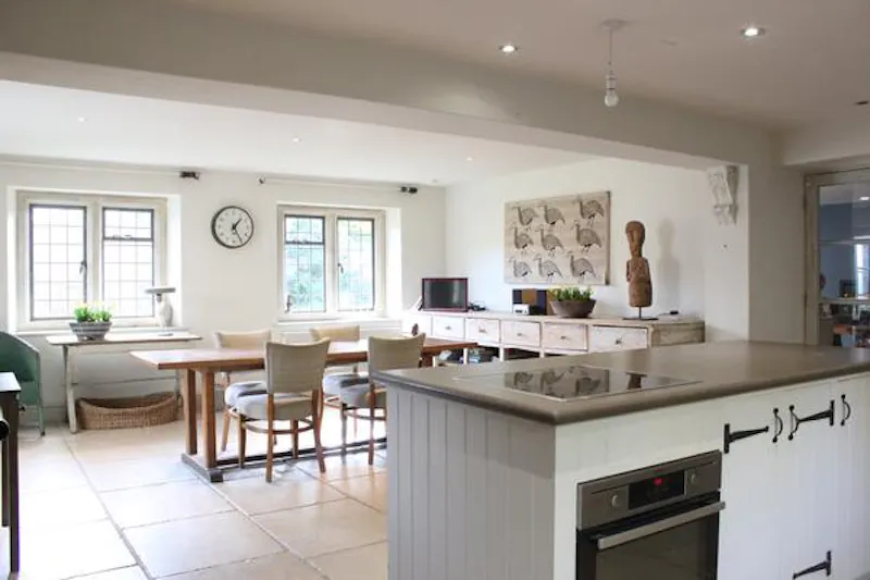 Film location A1525 in Wiltshire (photo 7)