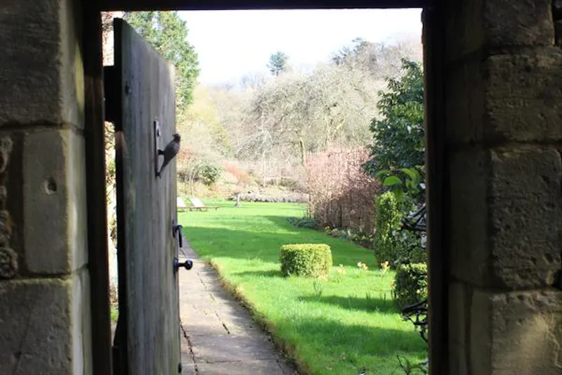 Film location A1525 in Wiltshire (photo 81)