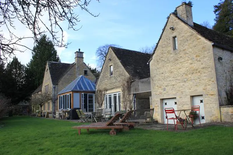 Terrace/Patio at Film location A1525 in Wiltshire (photo 84)