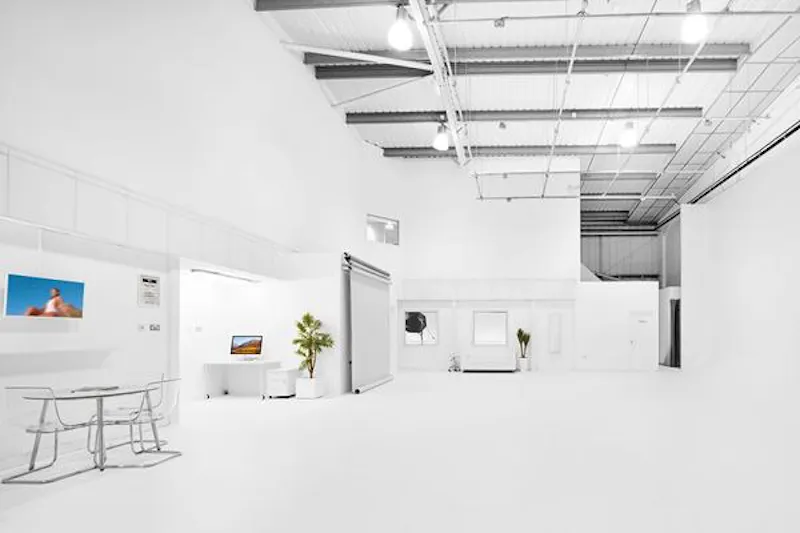 Woolwich drive-in studio, N478 (photo 6)